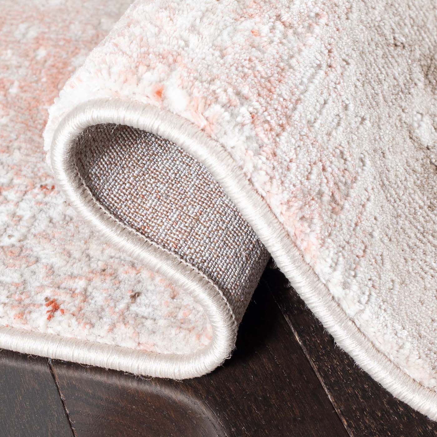 Safavieh Meadow 596 Rug, MDW596 - Beige / Pink