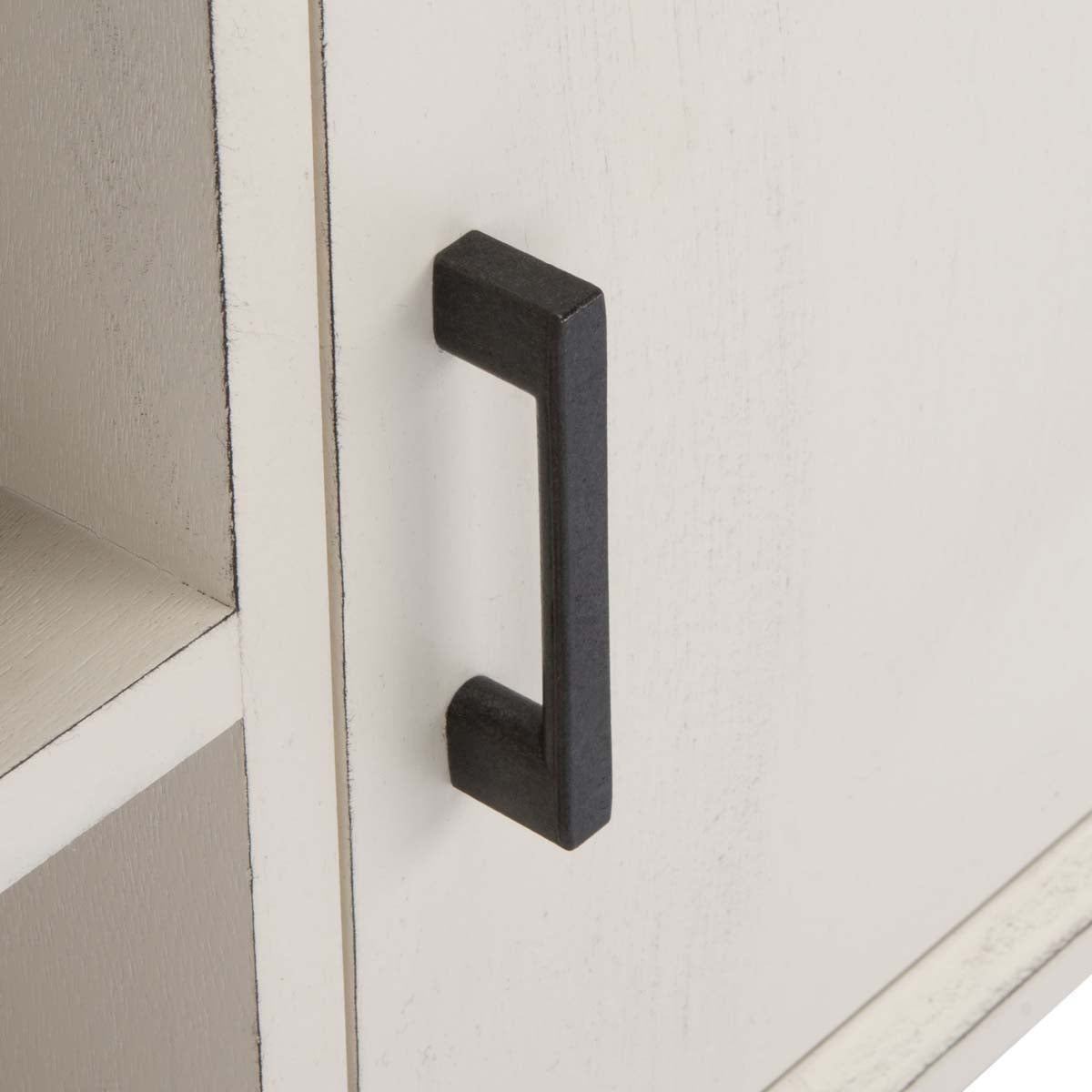 Distressed White - Distressed White