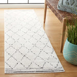 Safavieh Melody 102 Rug, MEL102 - Ivory / Black