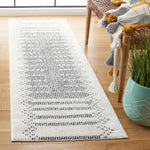Safavieh Melody 106 Rug, MEL106 - Ivory / Black