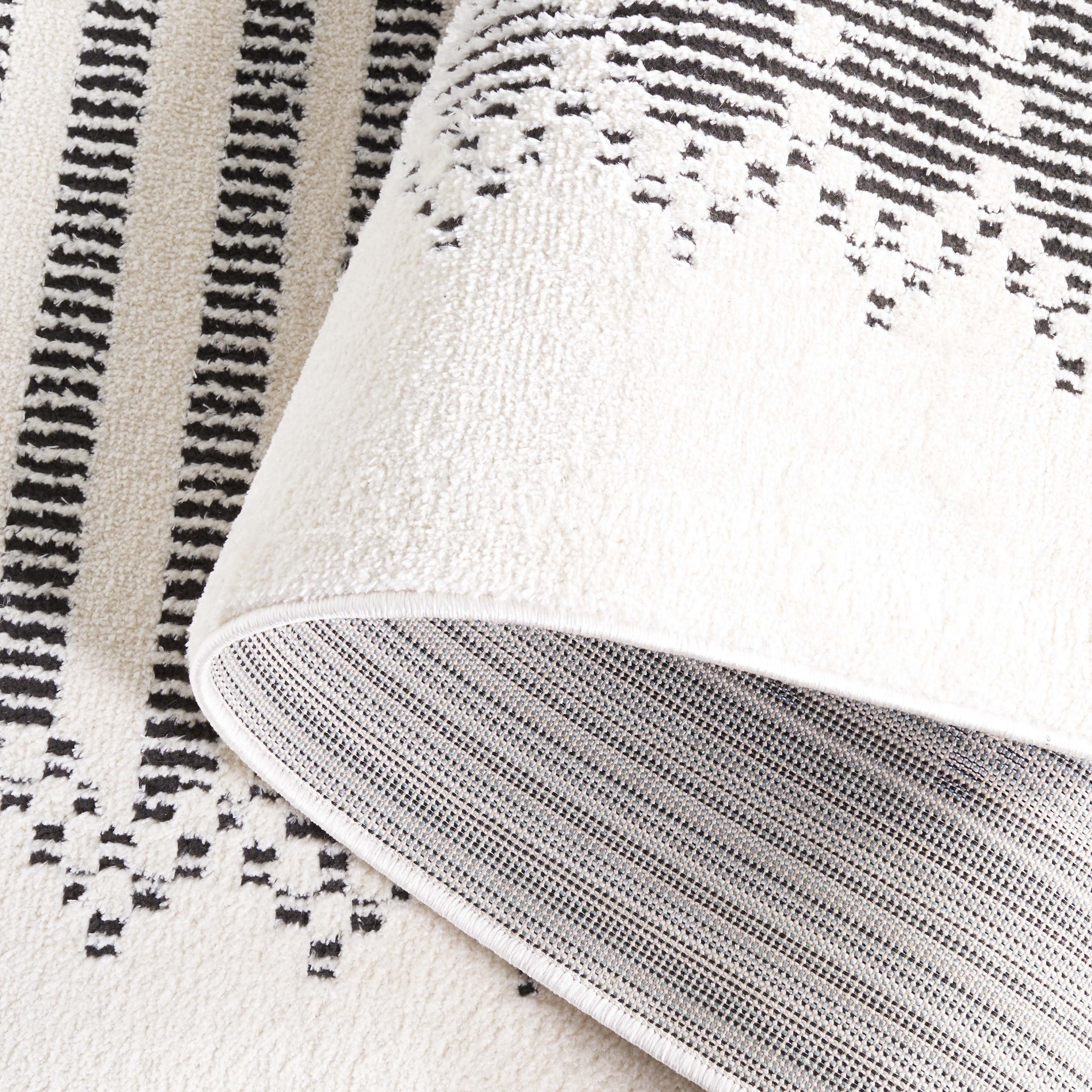 Safavieh Melody 106 Rug, MEL106 - Ivory / Black