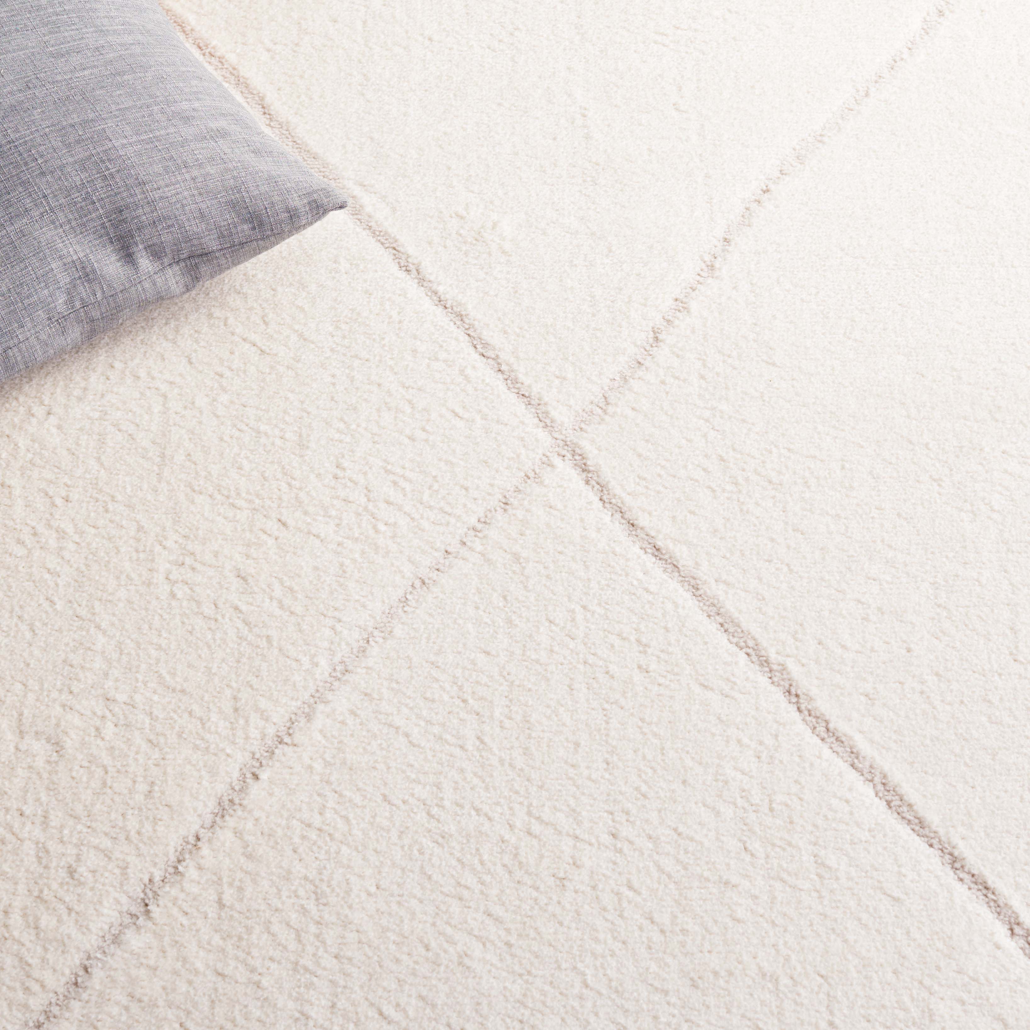 Safavieh Melody 110 Rug, MEL110 - Ivory / Beige