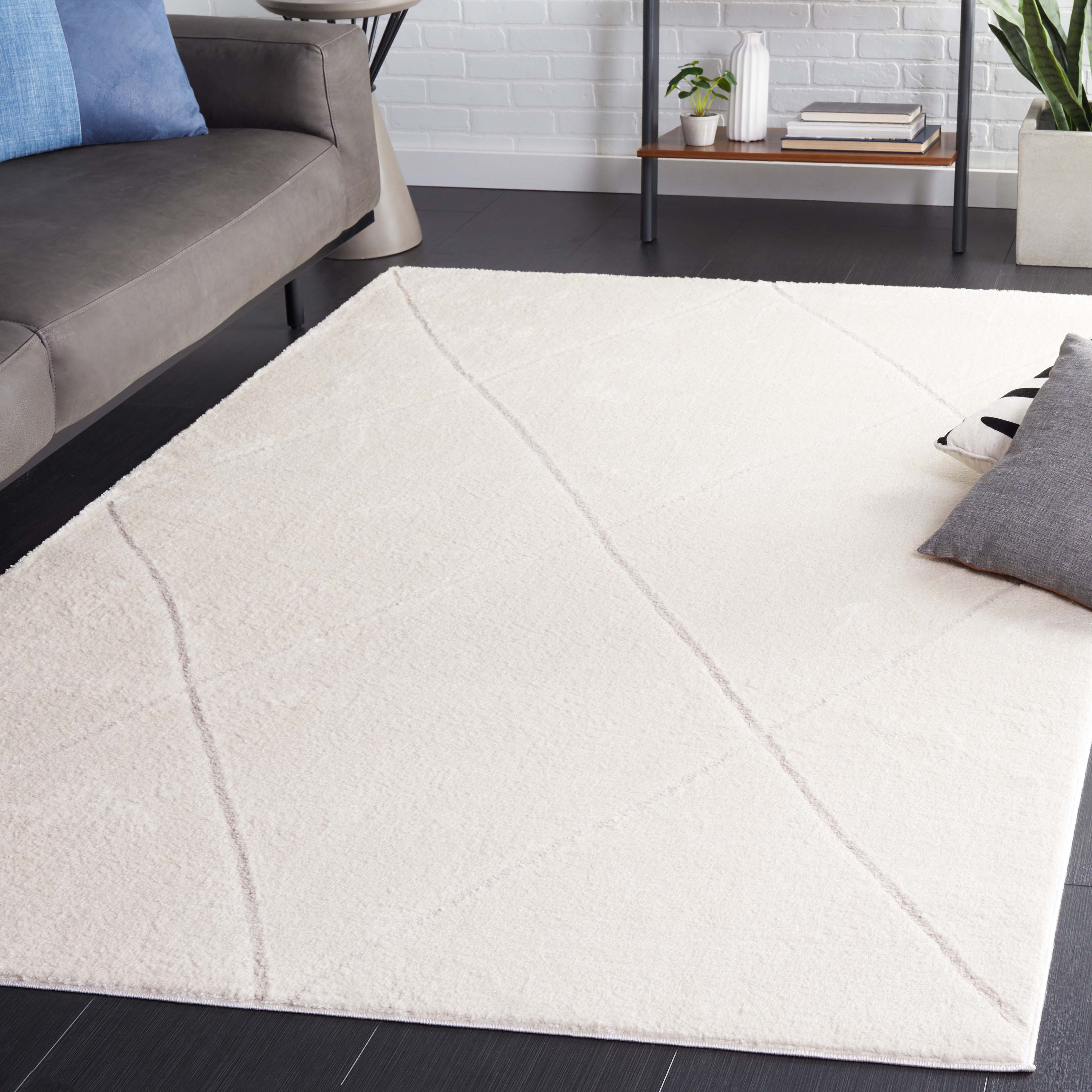 Safavieh Melody 110 Rug, MEL110 - Ivory / Beige