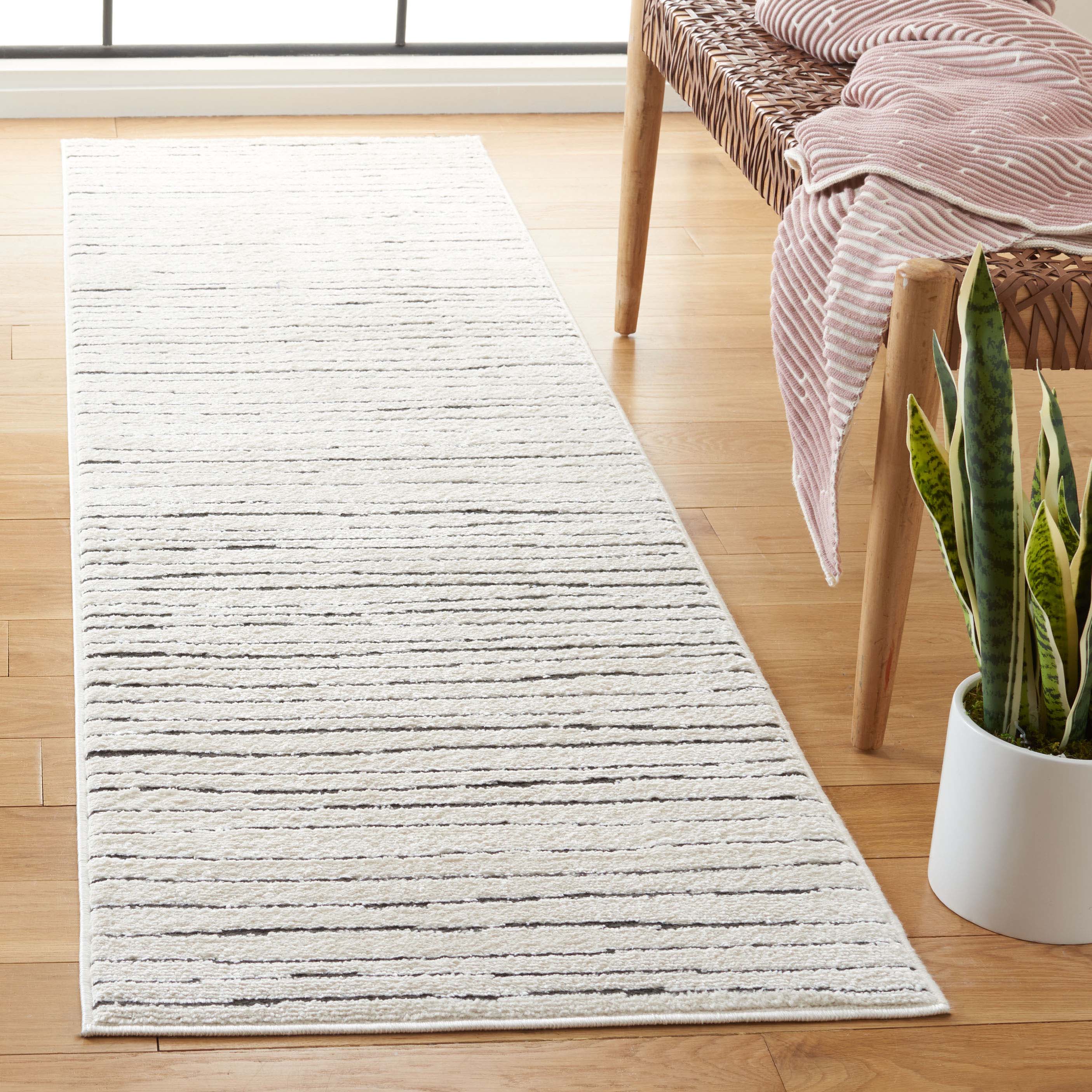 Safavieh Melody 118 Rug, MEL118 - Ivory / Black