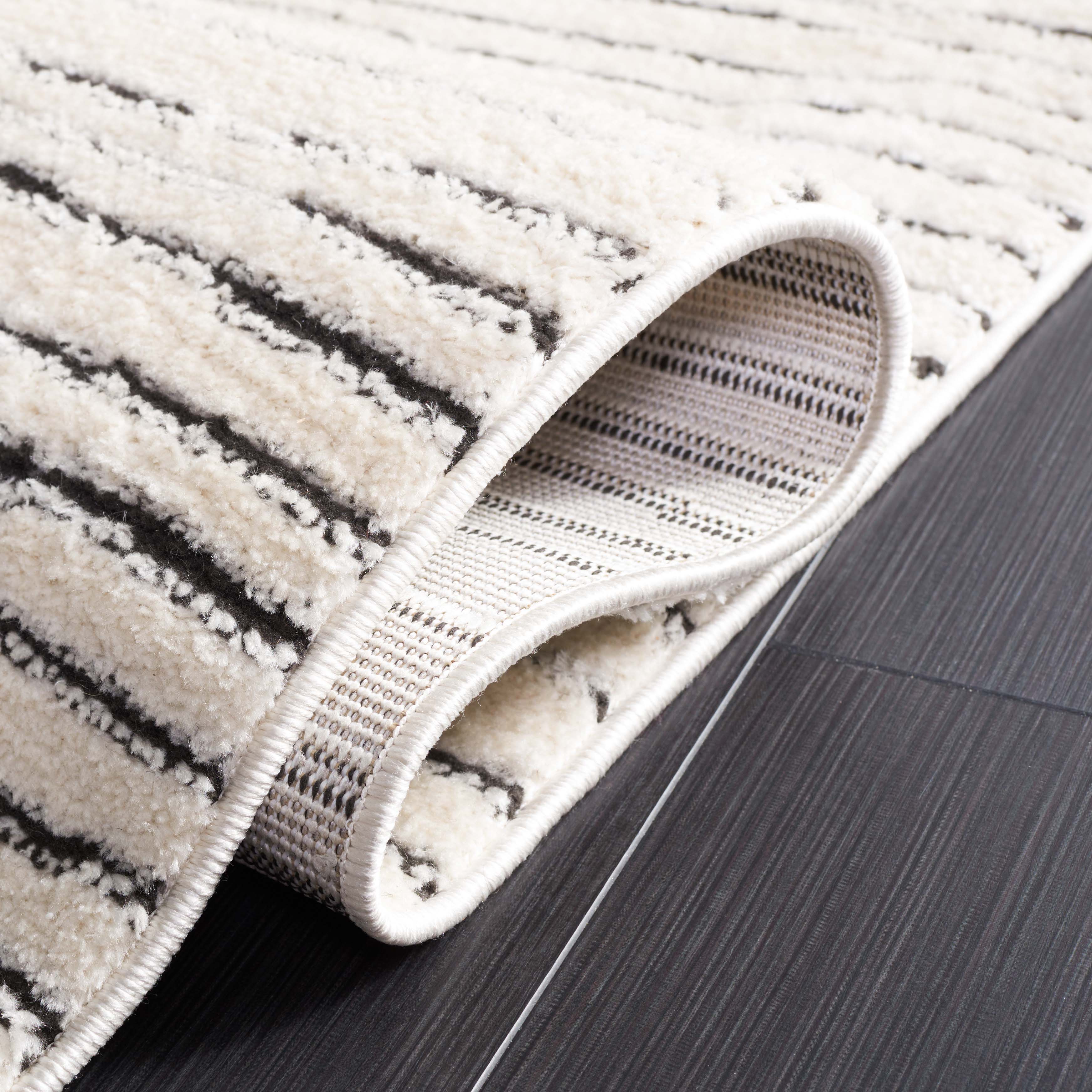 Safavieh Melody 118 Rug, MEL118 - Ivory / Black