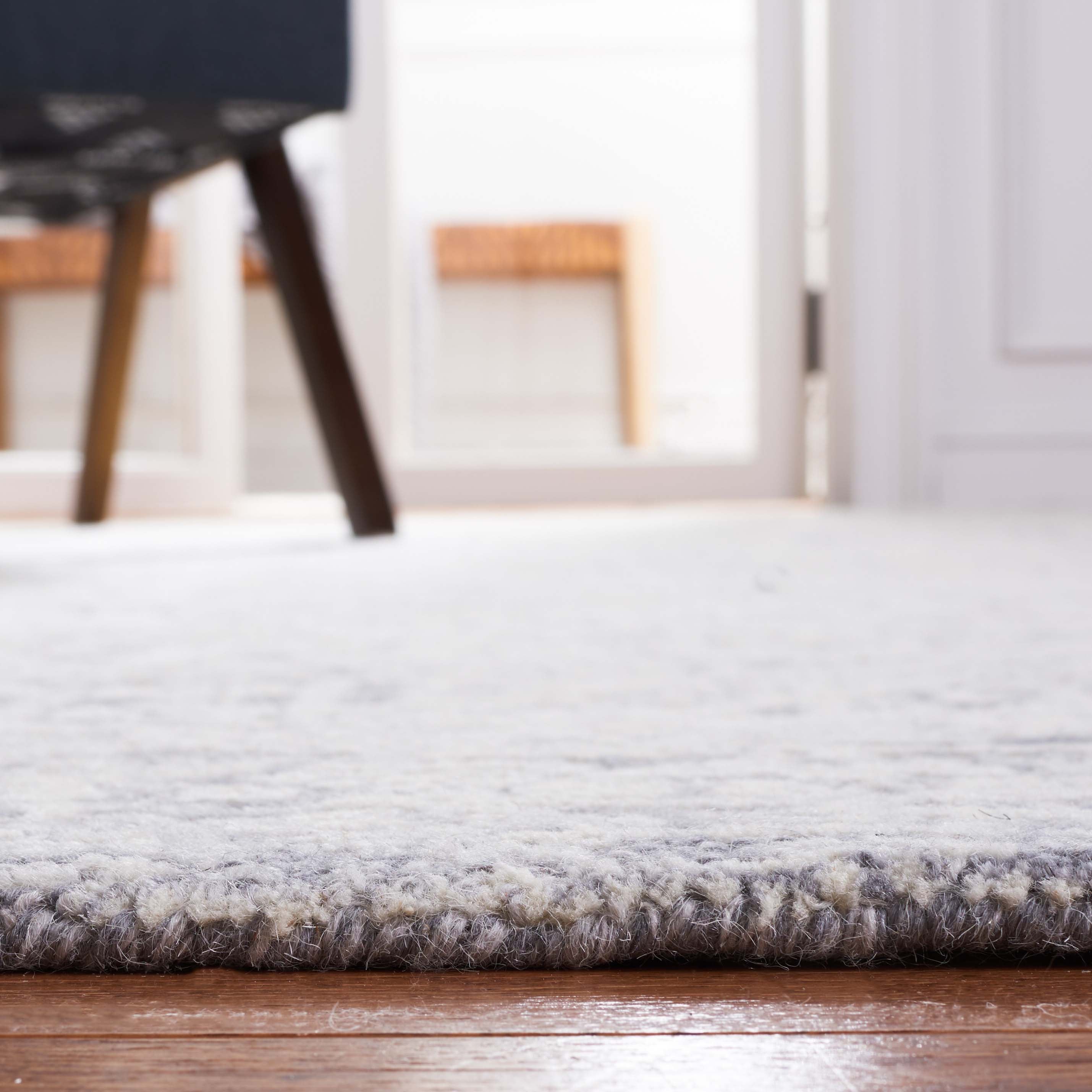 Safavieh Metro 184 Rug, MET184 - Grey / Ivory