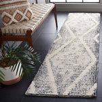 Safavieh Metro 185 Rug, MET185 - Black / Ivory
