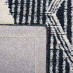 Safavieh Metro 185 Rug, MET185 - Black / Ivory