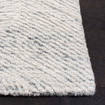 Safavieh Metro 999 Rug, MET999 - Dark Grey / Ivory