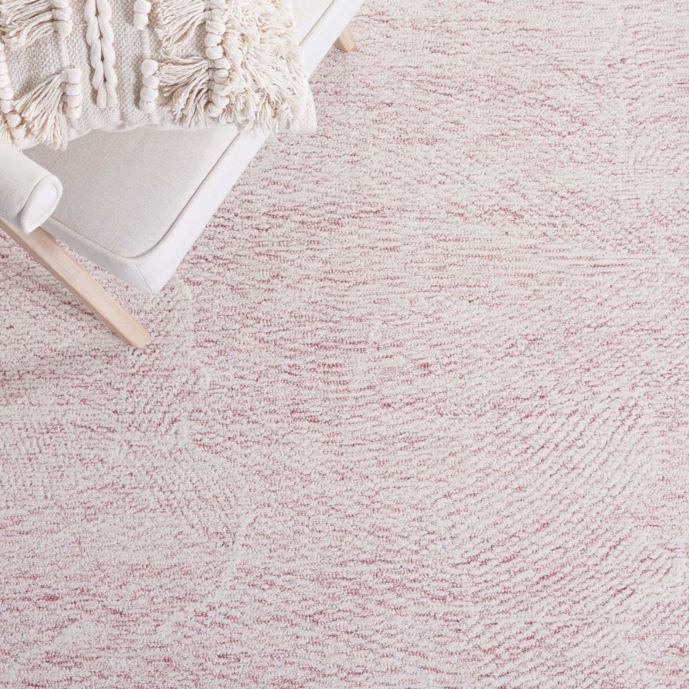 Safavieh Metro 999 Rug, MET999 - Pink / Ivory