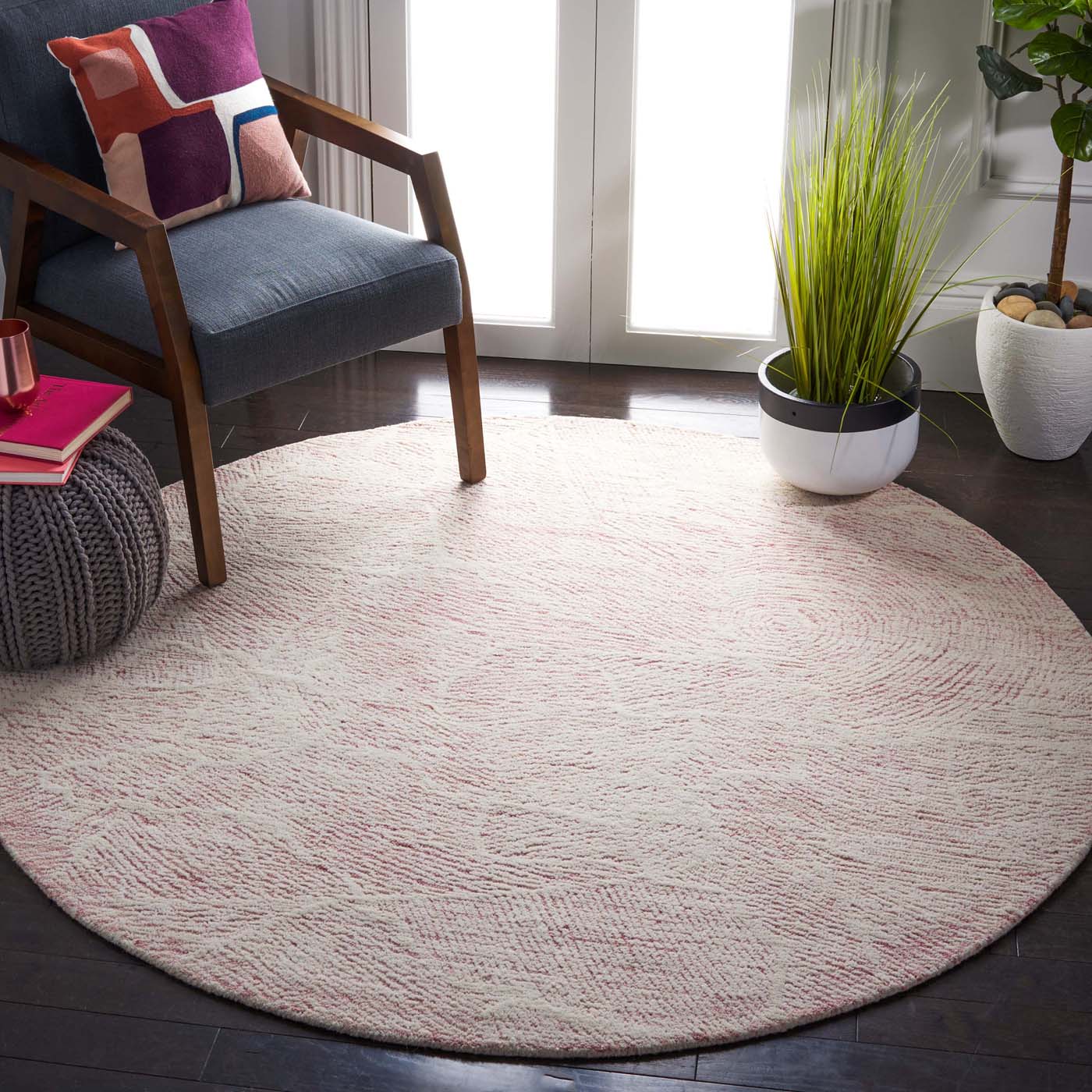 Safavieh Metro 999 Rug, MET999 - Pink / Ivory