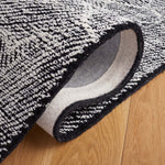 Safavieh Metro 999 Rug, MET999 - Black / Ivory