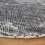 Safavieh Metro 999 Rug, MET999 - Black / Ivory