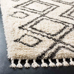 Safavieh Moroccan Fringe Shag 247 Rug, MFG247 - Cream / Charcoal