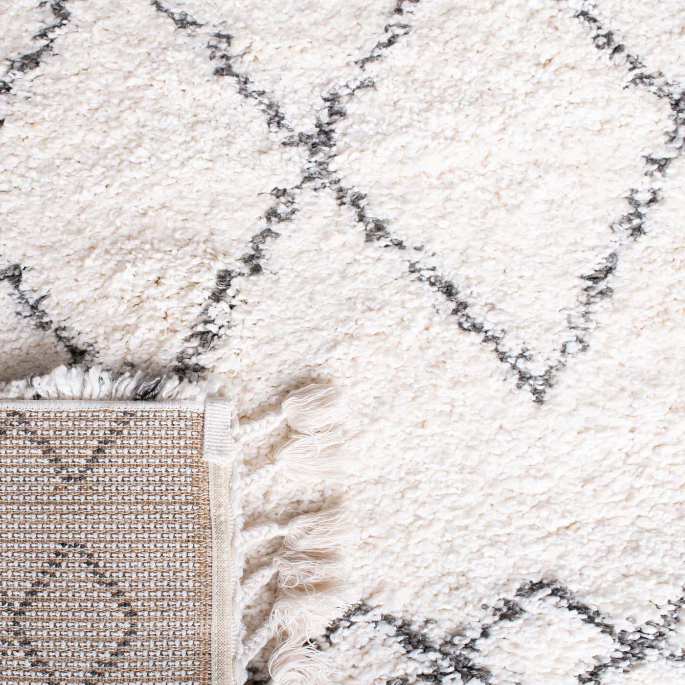 Safavieh Moroccan Fringe Shag 343 Rug, MFG343 - Ivory / Grey