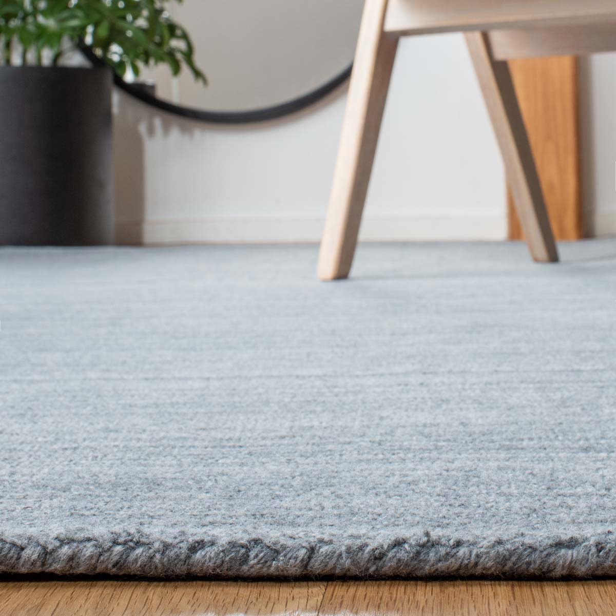 Safavieh Mirage 275 Rug, MIR275 - Dark Grey