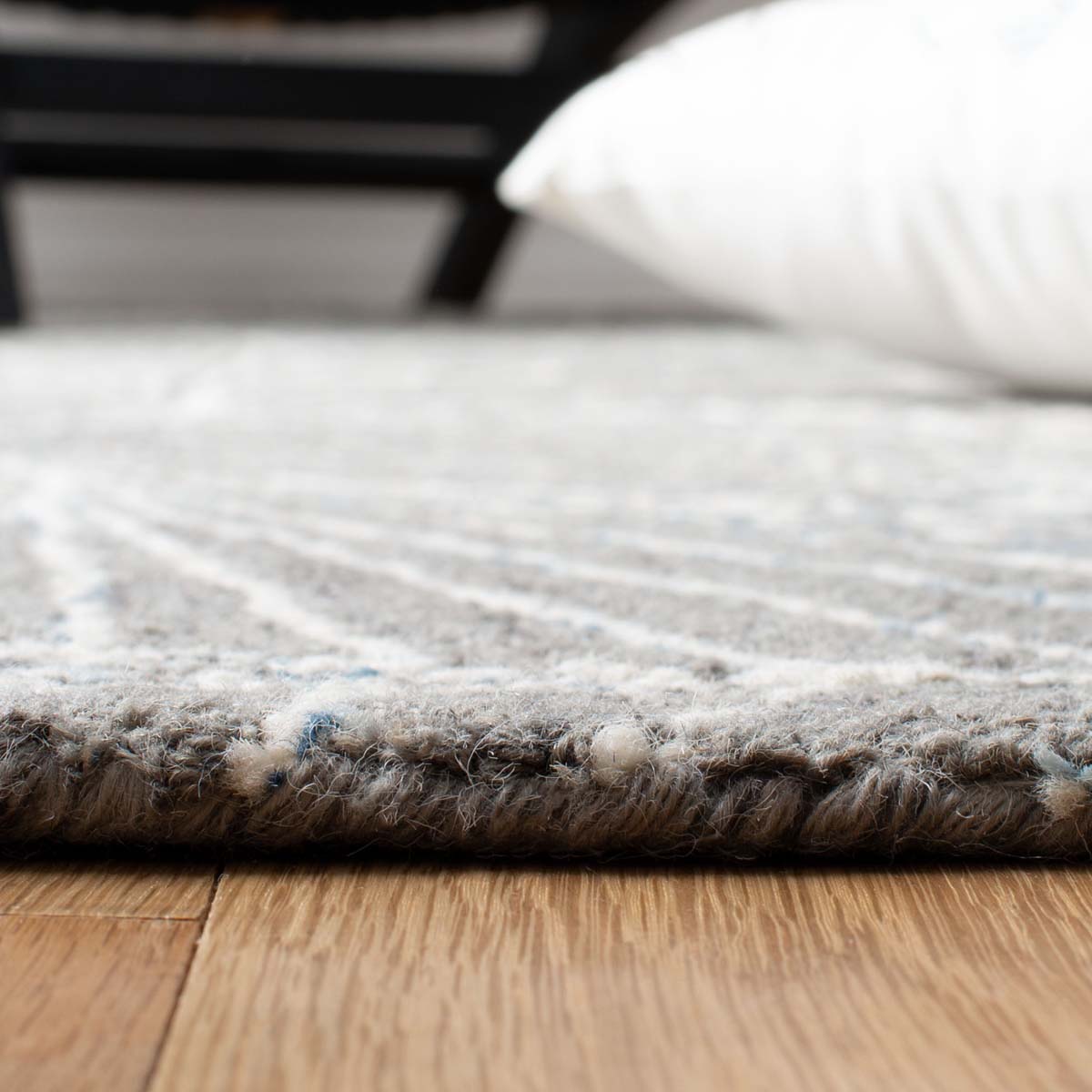 Safavieh Micro-Loop 174 Rug, MLP174 - Grey / Ivory