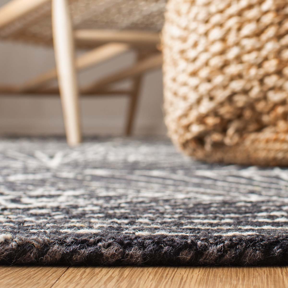 Safavieh Micro-Loop 174 Rug, MLP174 - Charcoal / Ivory