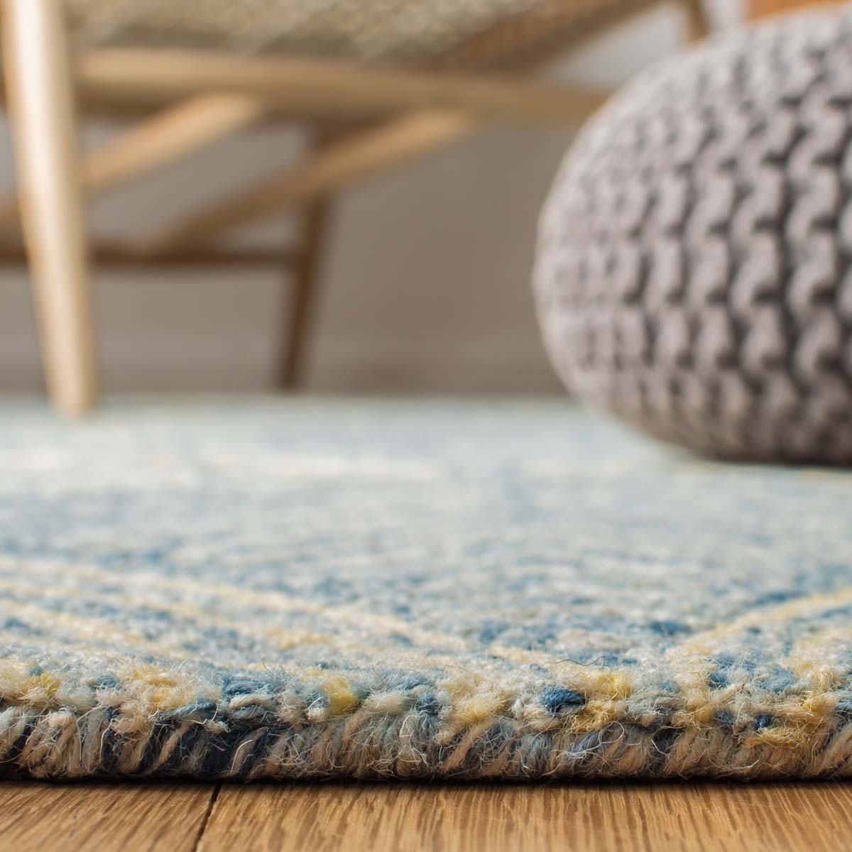 Safavieh Micro-Loop 177 Rug, MLP177 - Light Blue / Ivory