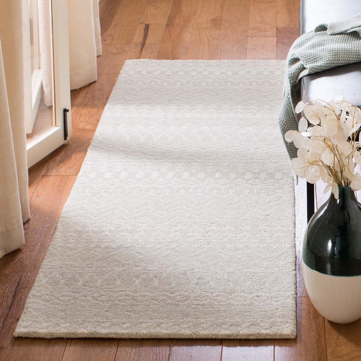 Safavieh Micro-Loop 502 Rug, MLP502 - Aqua / Ivory