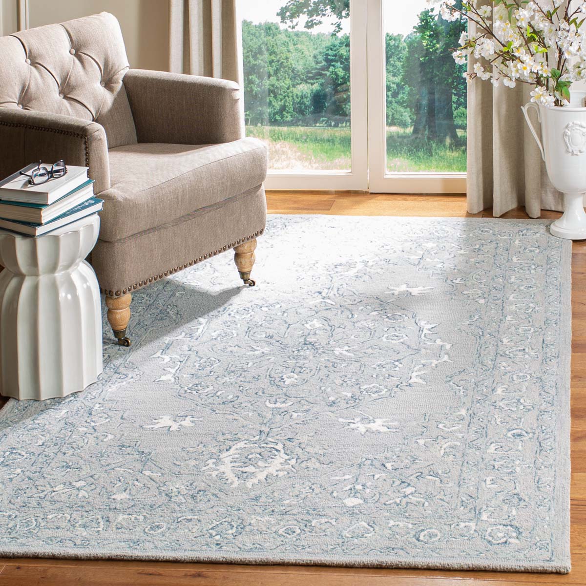 Safavieh Micro-Loop 504 Rug, MLP504 - Light Grey / Ivory