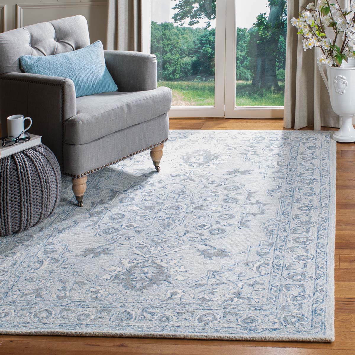 Safavieh Micro-Loop 504 Rug, MLP504 - Light Blue / Ivory