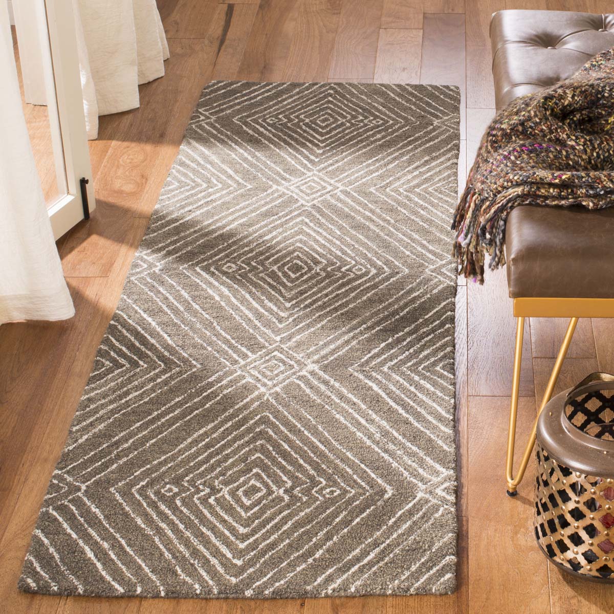 Safavieh Micro-Loop 608 Rug, MLP608 - Dark Grey / Ivory