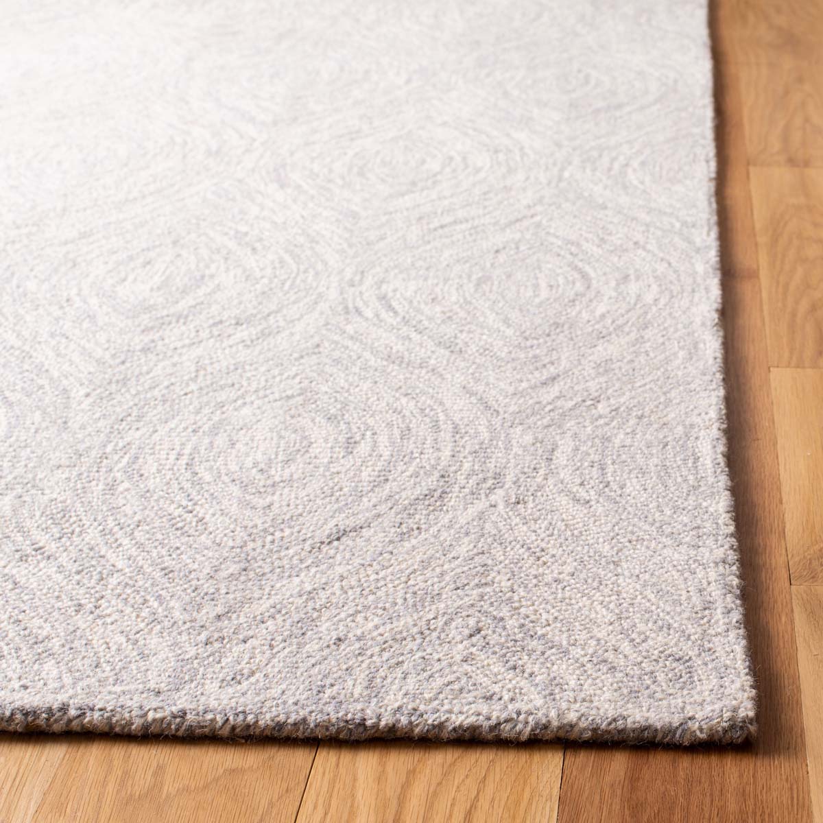 Safavieh Micro-Loop 615 Rug, MLP615 - Silver / Ivory