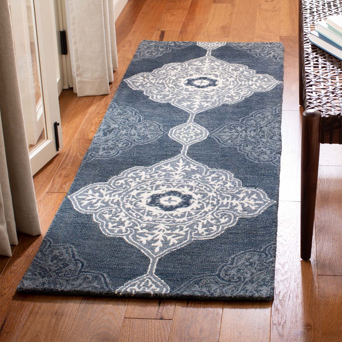 Safavieh Micro-Loop 620 Rug, MLP620 - Grey / Navy