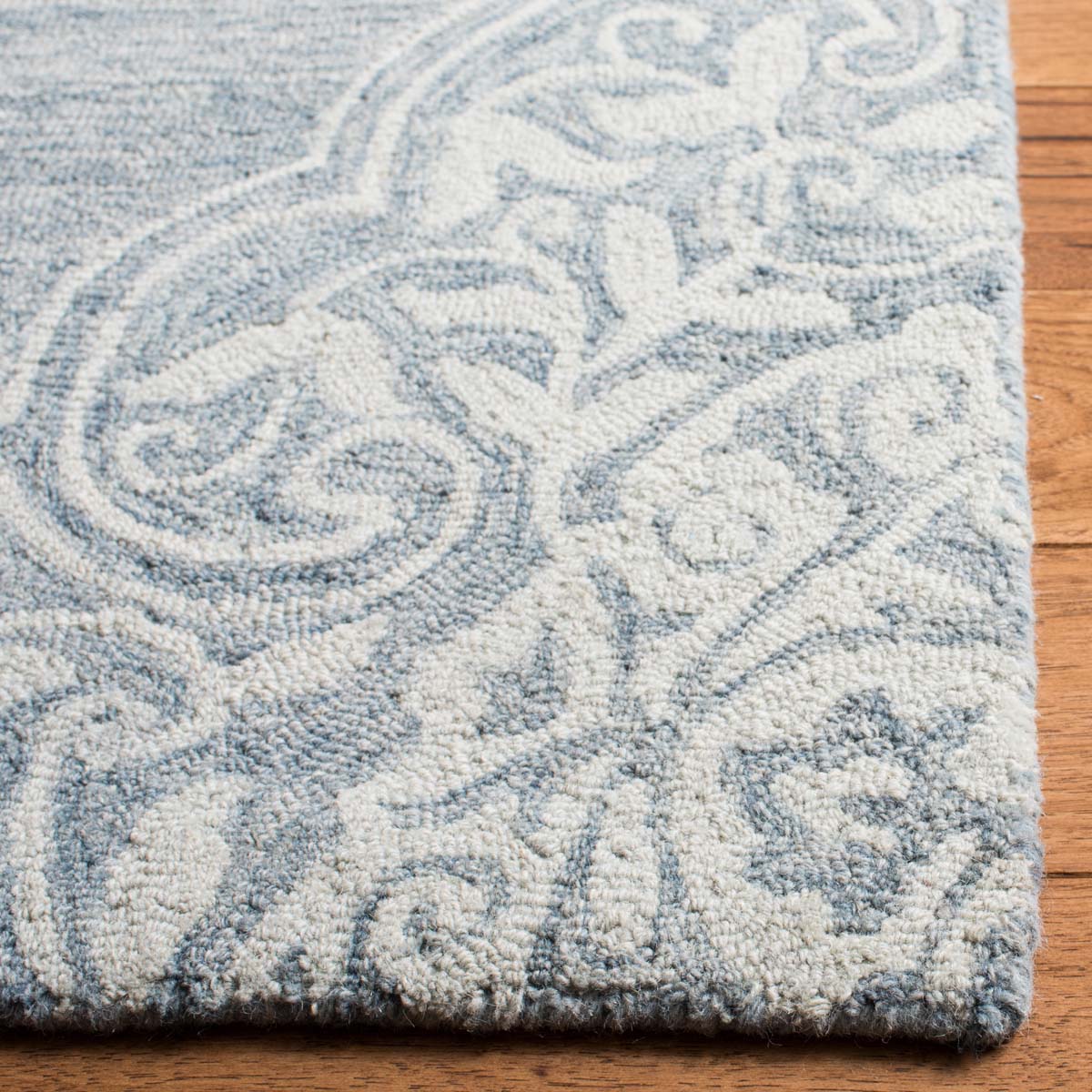 Safavieh Micro-Loop 620 Rug, MLP620 - Blue / Ivory