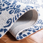 Safavieh Micro-Loop 647 Rug, MLP647 - Ivory / Blue