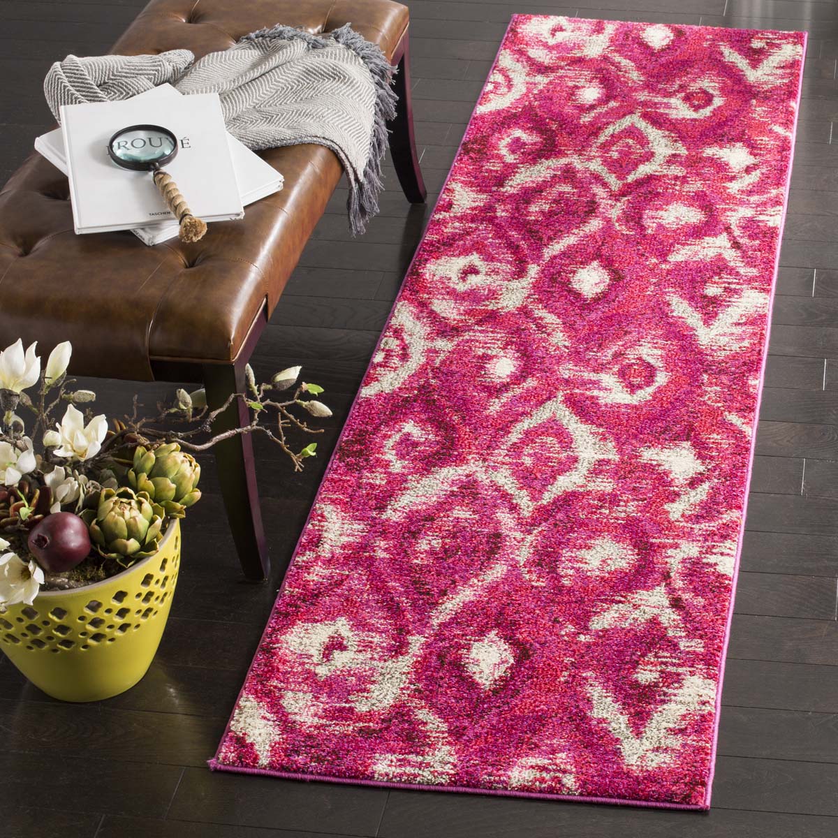 Safavieh Monaco 242 Rug, MNC242 - FUCHSIA / CREAM