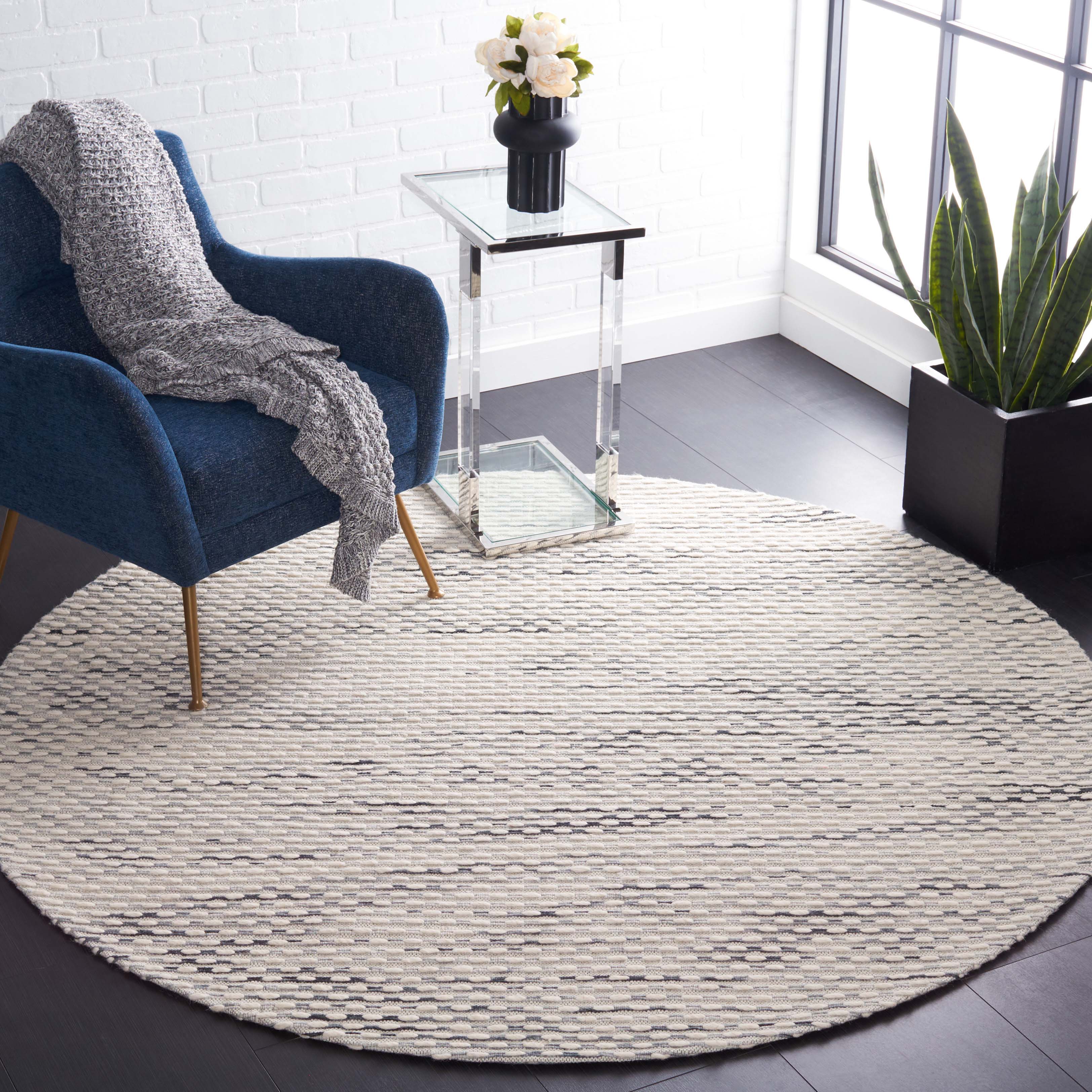 Safavieh Marbella 158 Rug, MRB158 - Beige / Blue