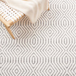 Safavieh Marbella 201 Rug, MRB201 - Ivory / Black