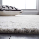 Safavieh Marbella 203 Rug, MRB203 - Ivory