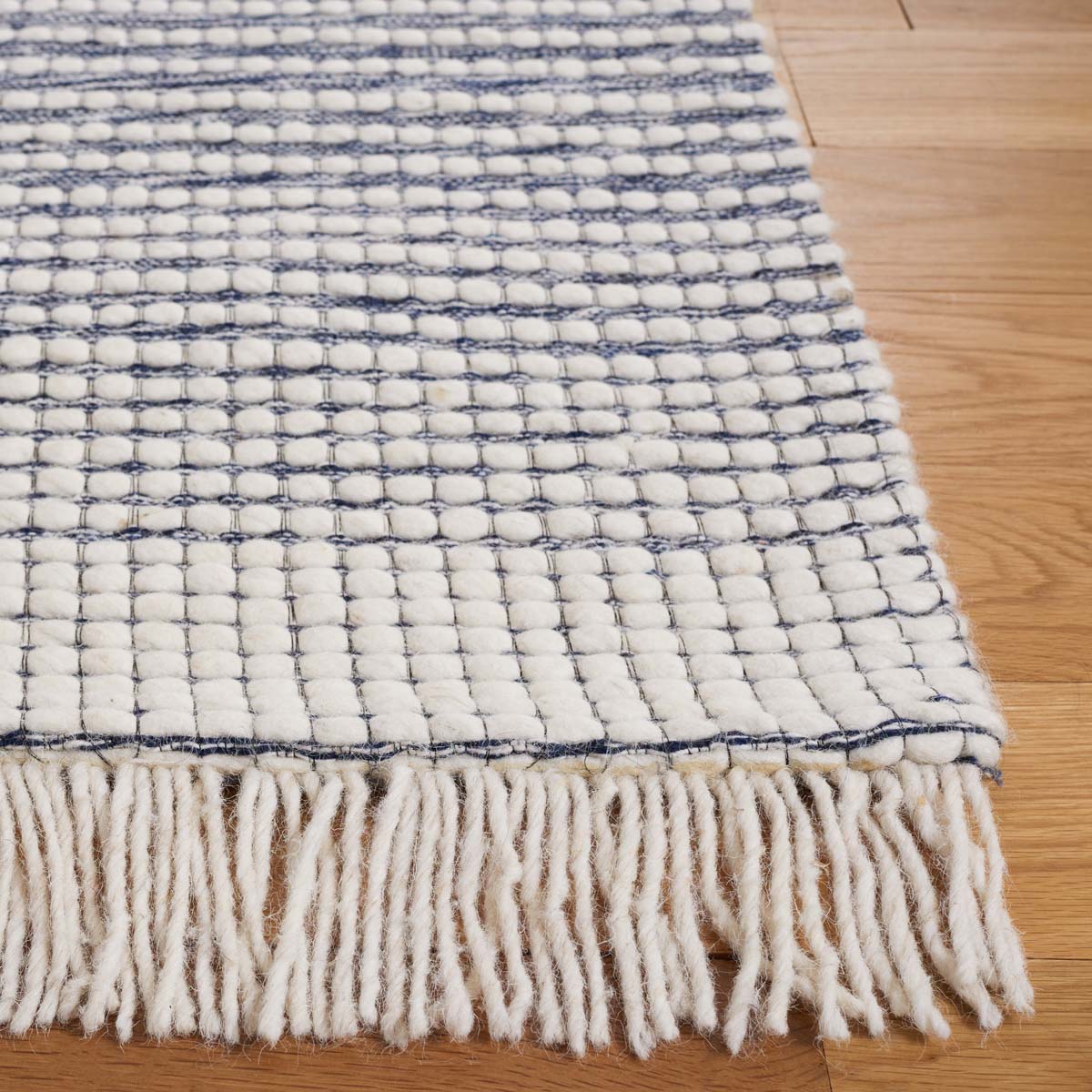 Safavieh Marbella 208 Rug, MRB208 - Ivory / Navy