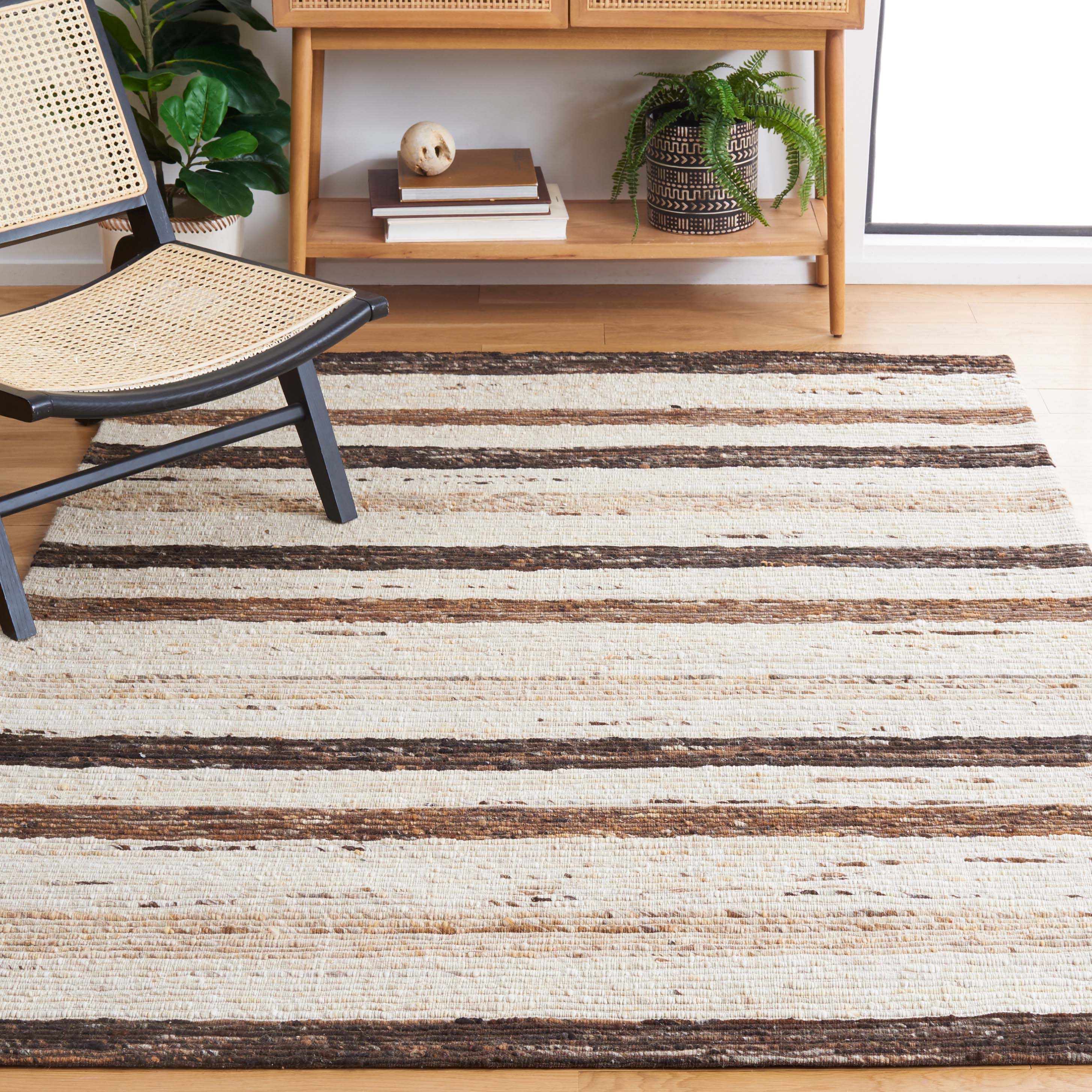 Safavieh Marbella 225 Rug, MRB225 - Brown / Beige