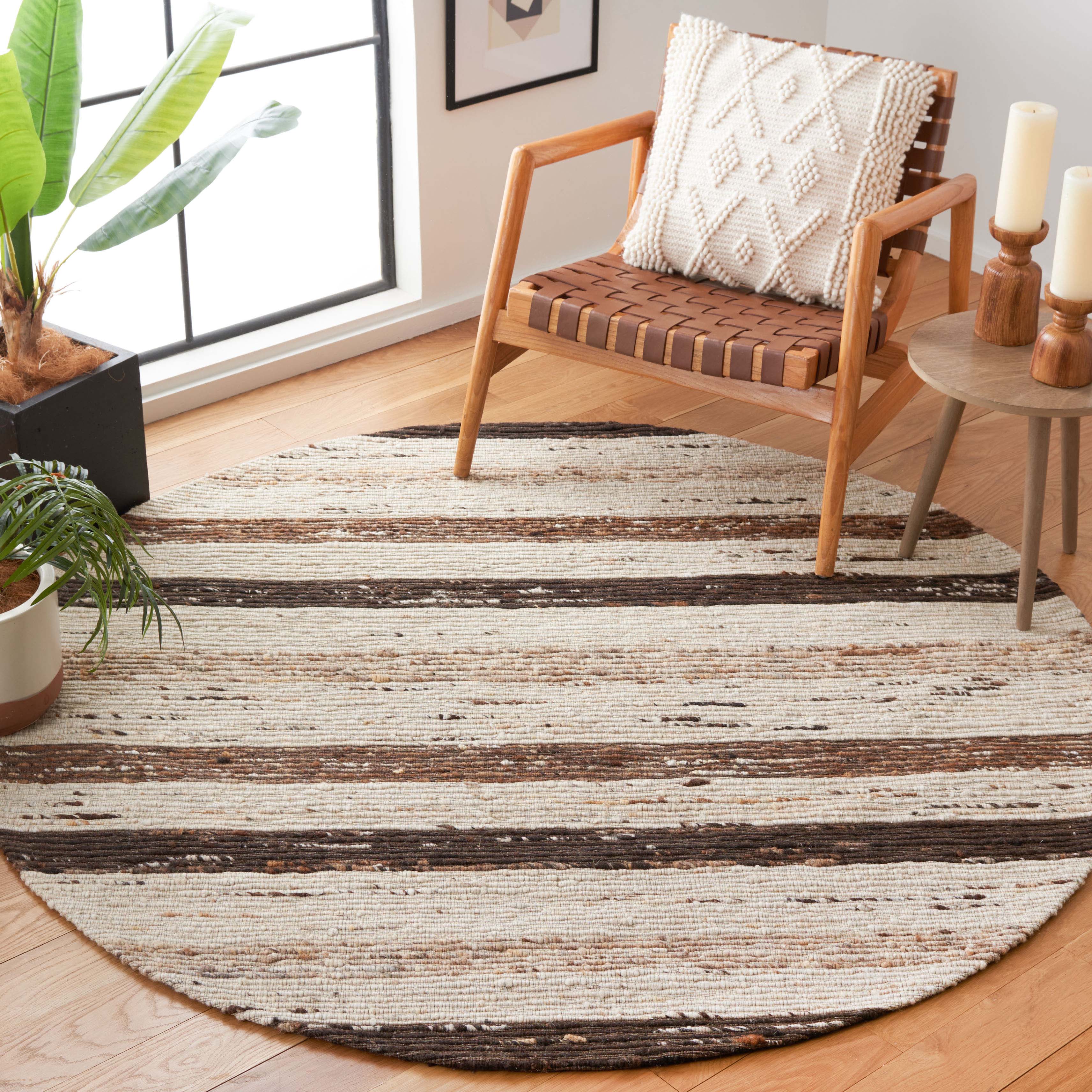 Safavieh Marbella 225 Rug, MRB225 - Brown / Beige