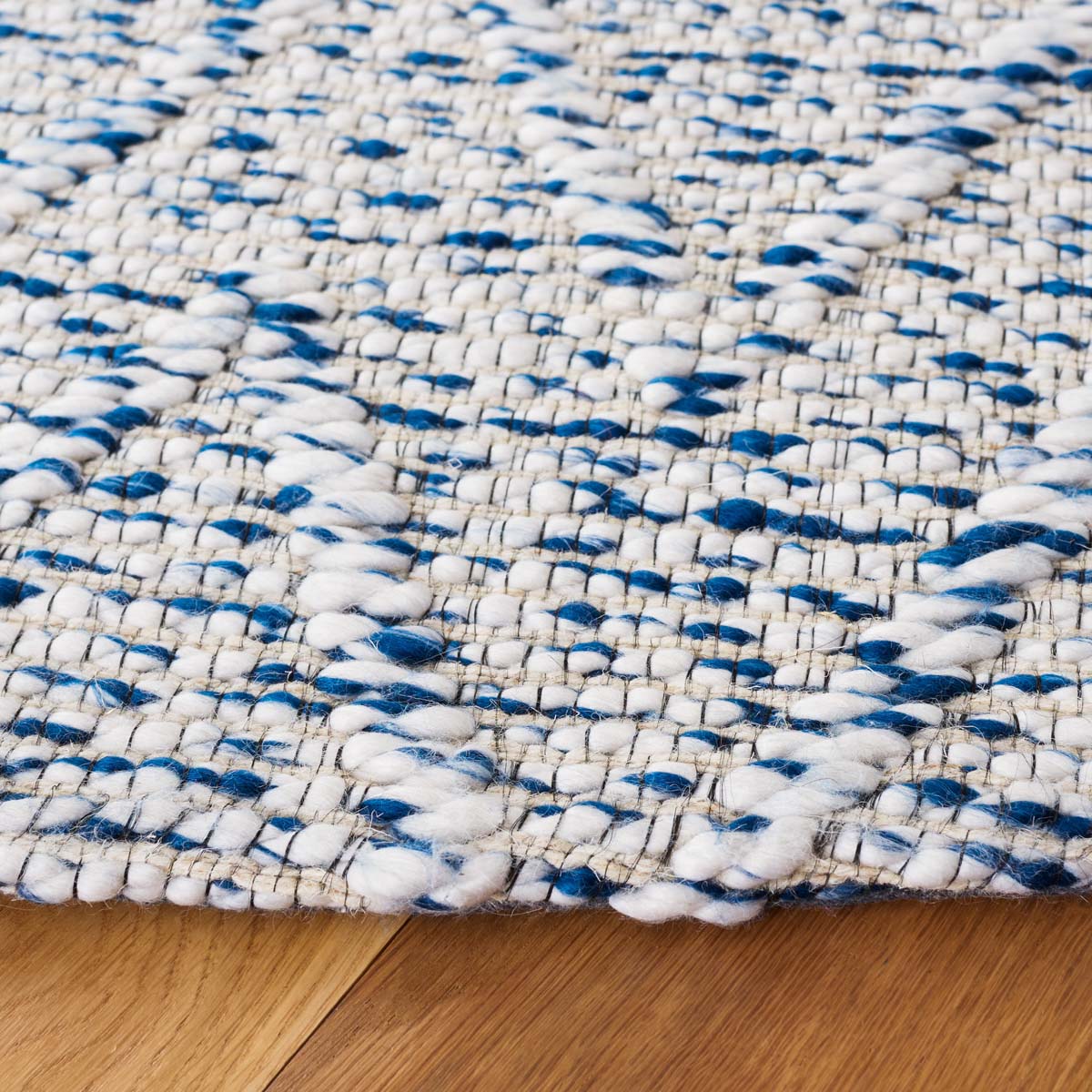 Safavieh Marbella 302 Rug, MRB302 - Blue / Ivory