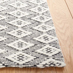 Safavieh Marbella 310 Rug, MRB310 - Ivory / Black