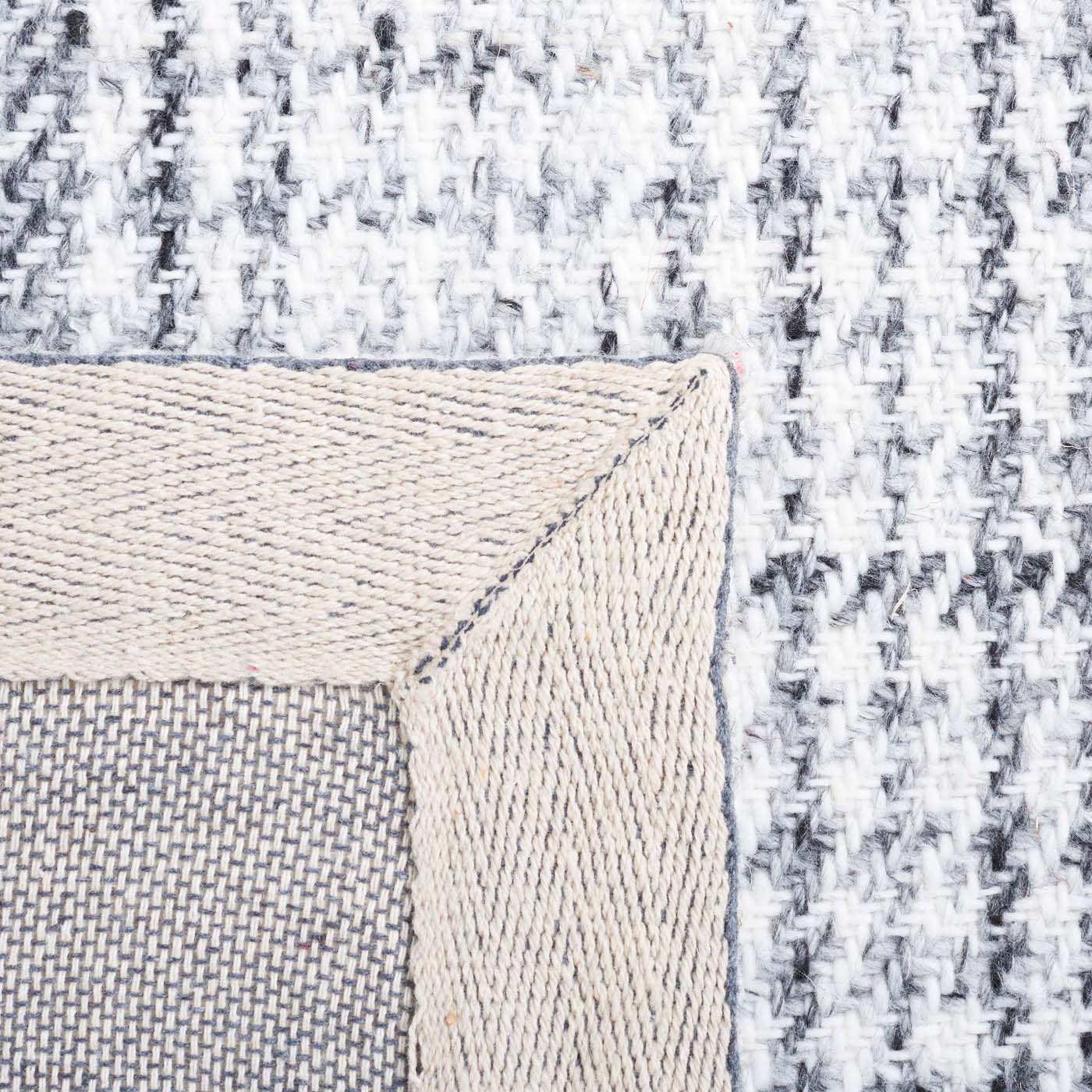 Safavieh Marbella 315 Rug, MRB315 - Grey / Ivory