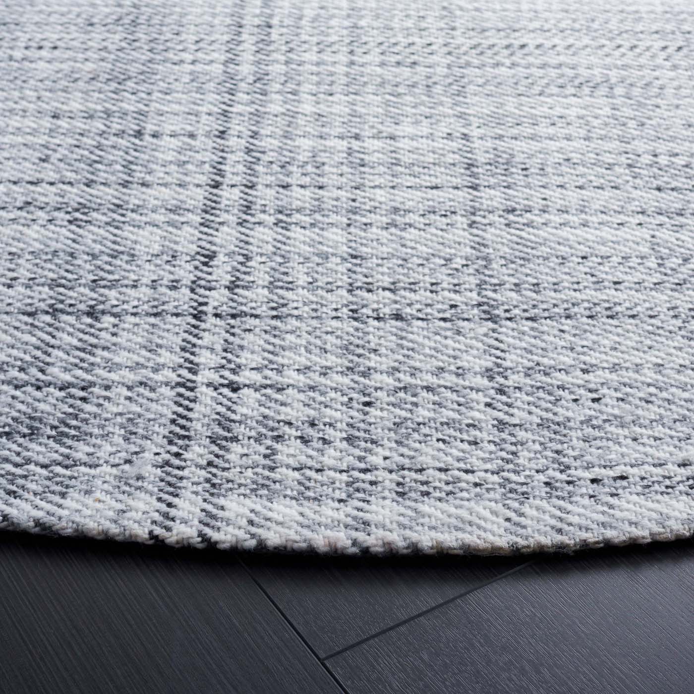 Safavieh Marbella 315 Rug, MRB315 - Grey / Ivory