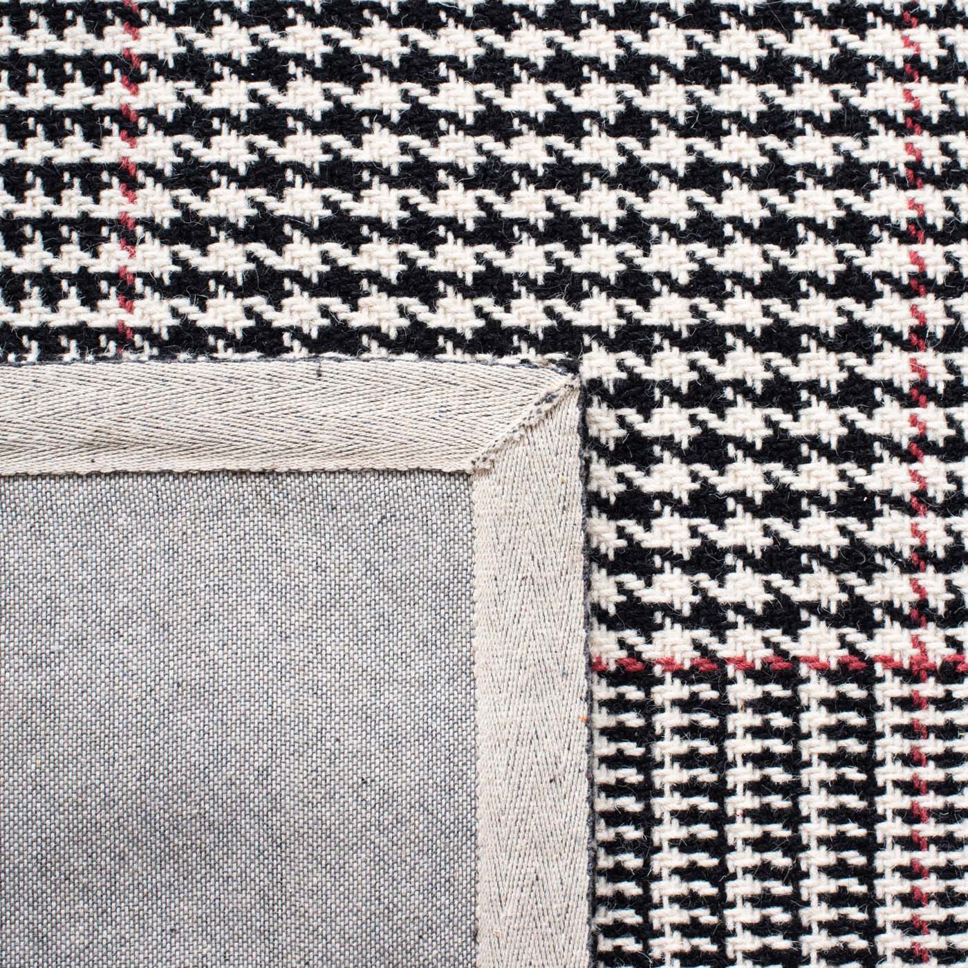 Safavieh Marbella 318 Rug, MRB318 - Black / Ivory