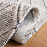 Safavieh Marbella 321 Rug, MRB321 - Silver / Black