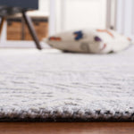 Safavieh Marbella 322 Rug, MRB322 - Grey / Ivory