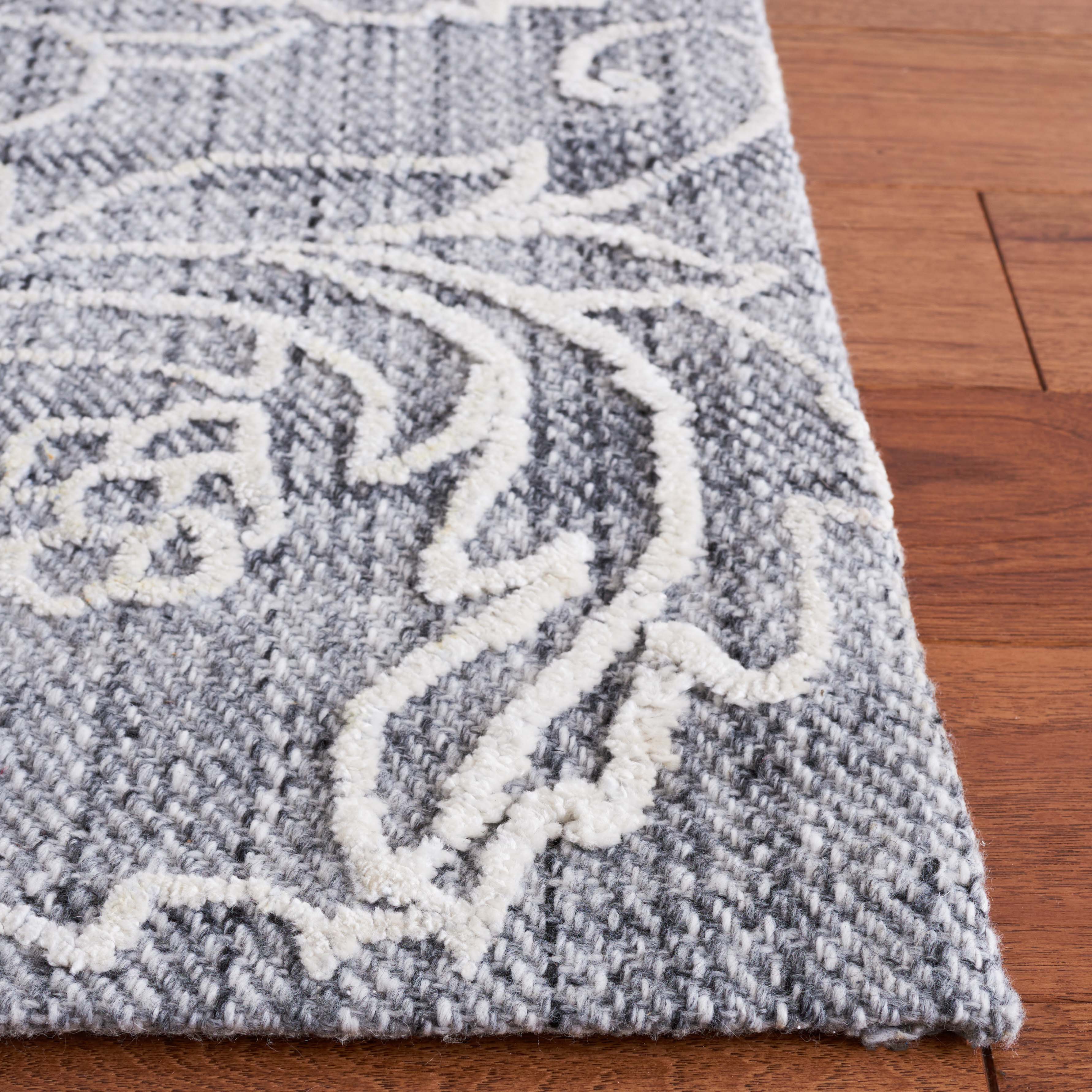 Safavieh Marbella 323 Rug, MRB323 - Dark Grey / Ivory