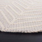 Safavieh Marbella 324 Rug, MRB324 - Ivory / Beige