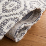 Safavieh Marbella 325 Rug, MRB325 - Grey / Ivory