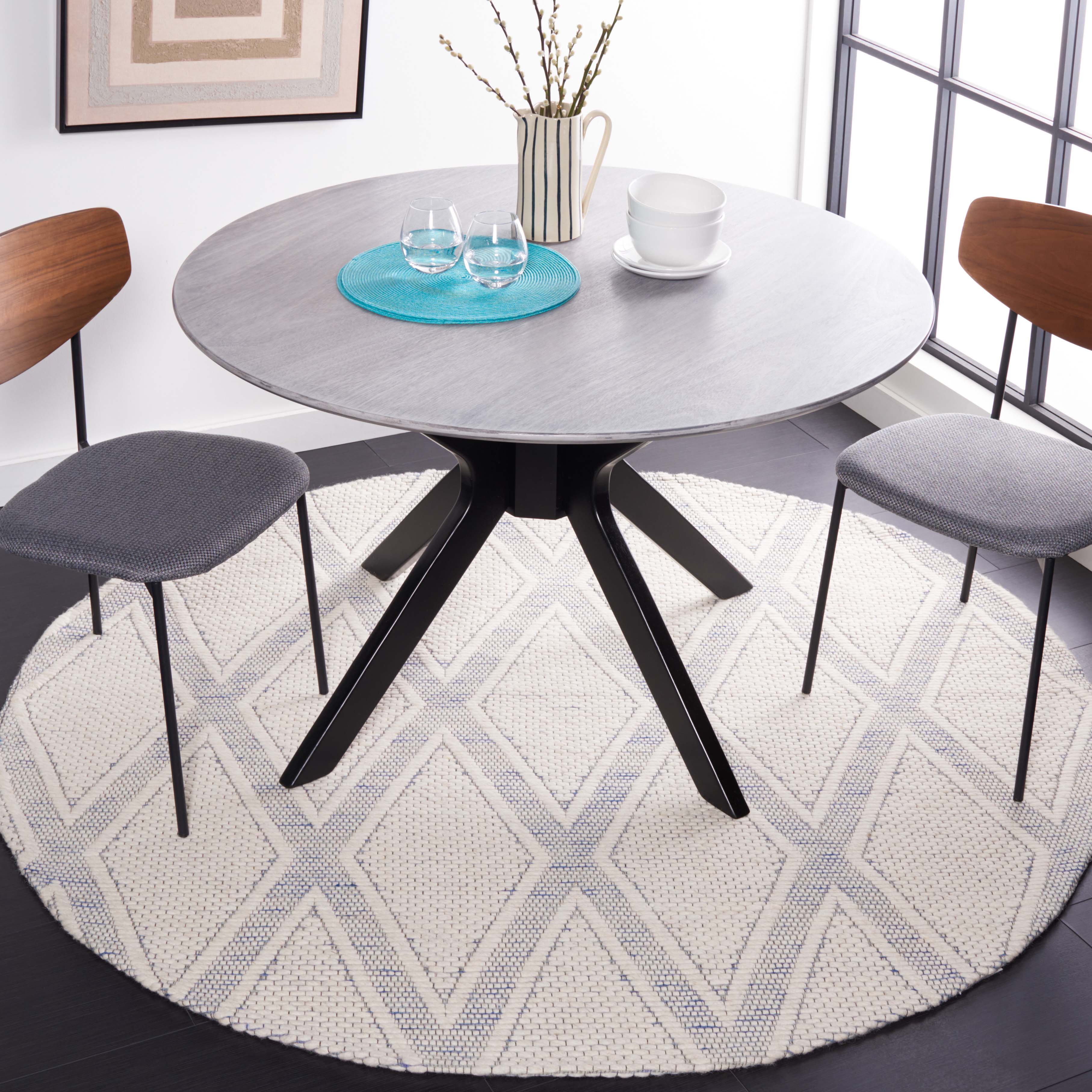 Safavieh Marbella 326 Rug, MRB326 - Navy / Ivory