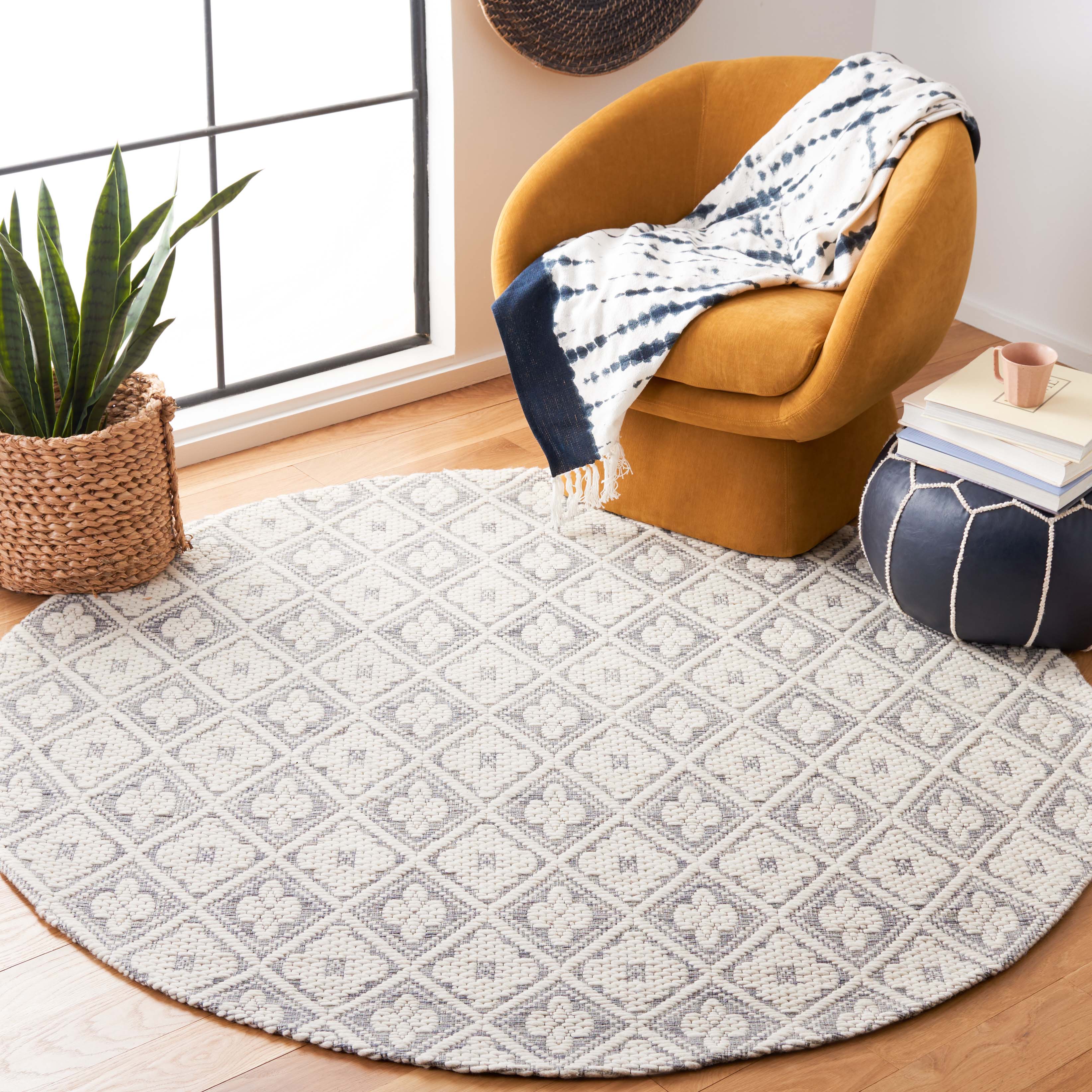 Safavieh Marbella 328 Rug, MRB328 - Grey / Ivory